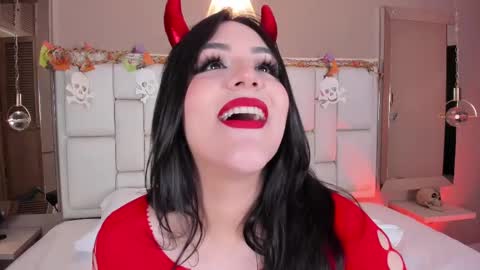 Snapshot of biancax_ chatting on 10/24/25, 03:58 Hi Im Bianca online show from 10/24/25, 03:58