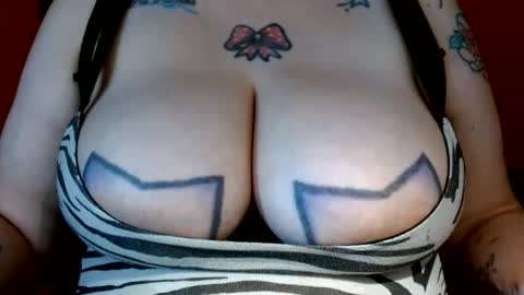 Snapshot of bianka_star_ chatting on 06/02/26, 02:19 bianca online show from 06/02/26, 02:19