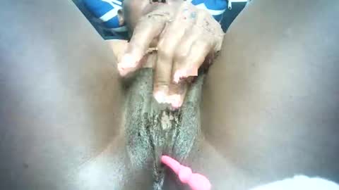 Snapshot of biass_ebony234 chatting on 01/17/25, 03:43 pretty online show from 01/17/25, 03:43