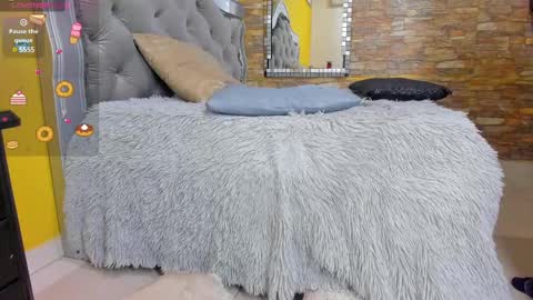 bibiana_js_ online show from 02/12/25, 03:05