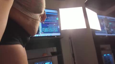 bibiana_js_ online show from 11/11/25, 12:05