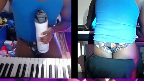 BicepsandFrot online show from 12/02/25, 03:45