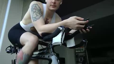 bicyclesocks online show from 04/05/26, 02:03