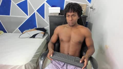 big_black11 online show from 11/09/25, 11:08