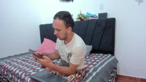 john and cris online show from 04/14/26, 03:01