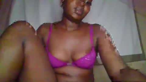 Snapshot of big_diva chatting on 03/12/25, 05:38 big_diva online show from 03/12/25, 05:38