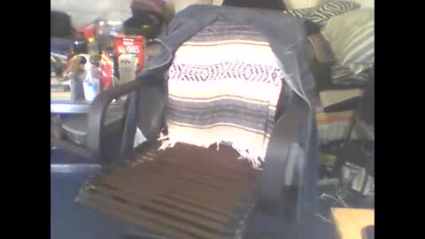 Snapshot of big_juicy689 chatting on 10/02/25, 05:42 Big Lex online show from 10/02/25, 05:42