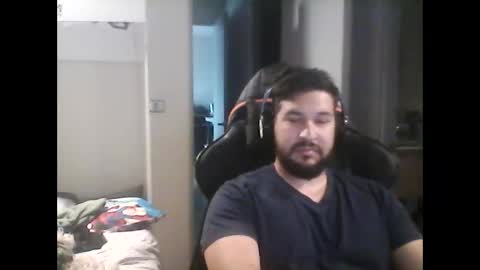 latinBoyHuge online show from 05/15/26, 07:10