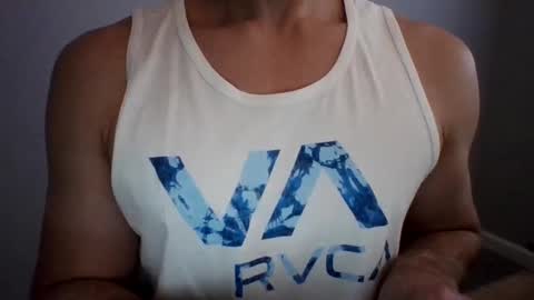 Snapshot of big_load_jock chatting on 09/10/25, 10:32 Shawn Johnson online show from 09/10/25, 10:32