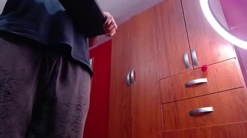 Snapshot of big_niiko chatting on 12/21/25, 03:57 big_niiko online show from 12/21/25, 03:57