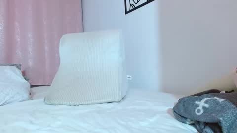 Snapshot of big_valentinhunk chatting on 02/22/25, 12:38 Big valentinHunk online show from 02/22/25, 12:38