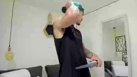 big_valentinhunk7 online show from 03/12/26, 09:32