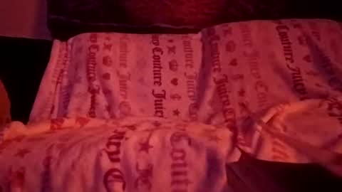 Snapshot of bigandtall1976 chatting on 10/08/25, 09:40 bigandtall1976 online show from 10/08/25, 09:40