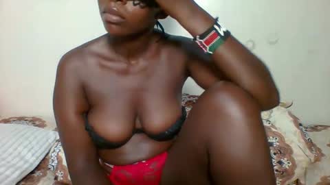 Snapshot of bigass_berry chatting on 02/21/26, 03:24 bigass online show from 02/21/26, 03:24