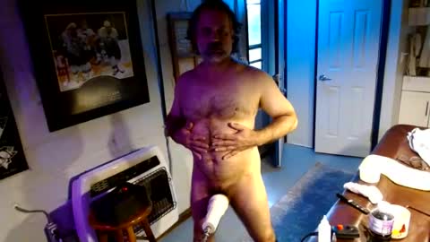 Snapshot of bigassman46 chatting on 08/07/26, 01:57 Straight Dave online show from 08/07/26, 01:57