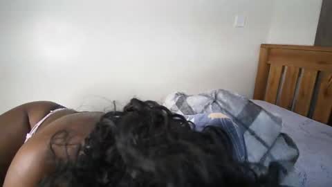 Snapshot of bigassmello_ chatting on 05/05/26, 01:57 bigassmello_ online show from 05/05/26, 01:57