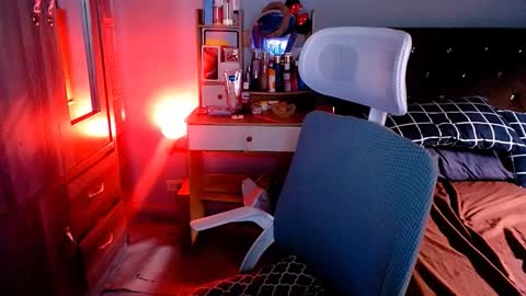 Snapshot of bigassslutdoll chatting on 02/23/26, 04:10 Mia online show from 02/23/26, 04:10