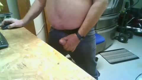 Snapshot of bigballls59 chatting on 01/04/25, 12:16 bigballls59 online show from 01/04/25, 12:16