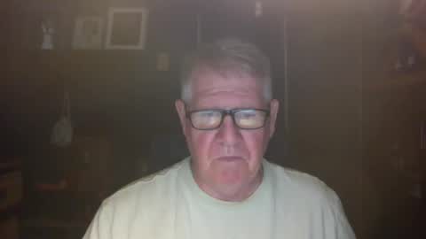 Snapshot of bigbeerdrinker1 chatting on 11/03/25, 04:14 bigbeerdrinker online show from 11/03/25, 04:14