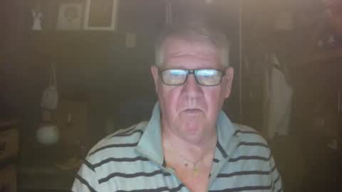 Snapshot of bigbeerdrinker1 chatting on 11/08/25, 06:35 bigbeerdrinker online show from 11/08/25, 06:35