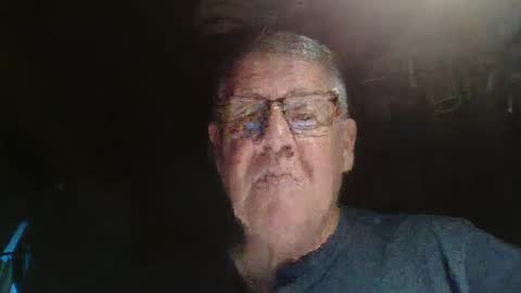 Snapshot of bigbeerdrinker1 chatting on 11/13/25, 12:48 bigbeerdrinker online show from 11/13/25, 12:48