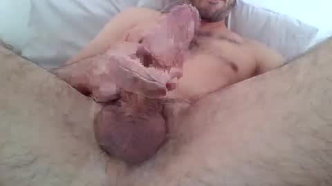 Snapshot of bigben93xxx chatting on 04/22/26, 02:51 bigben93xxx online show from 04/22/26, 02:51