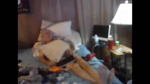 BB online show from 11/04/25, 12:32