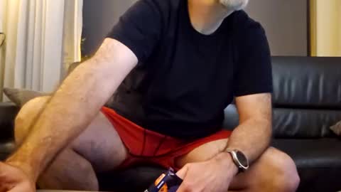 bigbibear88 online show from 02/16/25, 09:59