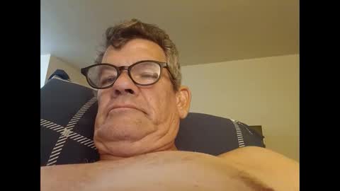 Snapshot of bigbikes71781 chatting on 03/05/25, 10:33 bigbikes71781 online show from 03/05/25, 10:33