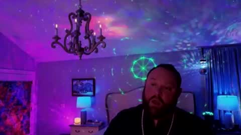 Snapshot of bigboi1o11 chatting on 05/20/26, 07:03 Bigboi1o11 online show from 05/20/26, 07:03