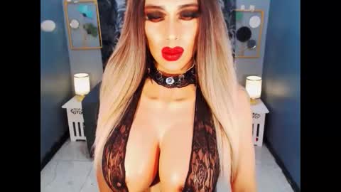 Loraine Cruz online show from 05/12/26, 06:10
