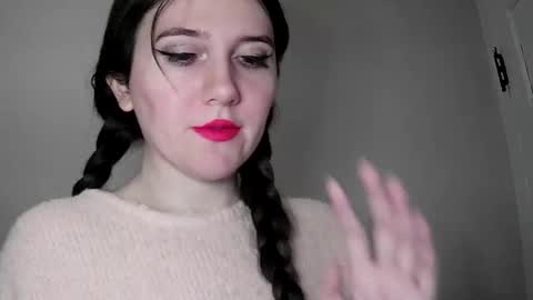 Isabella online show from 02/09/25, 03:56