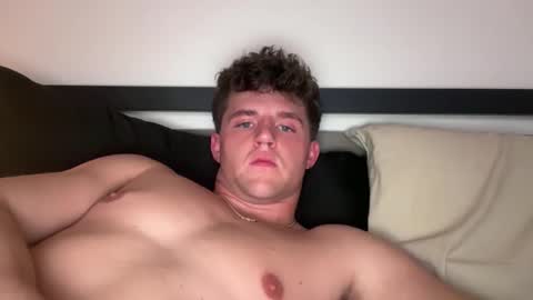 Snapshot of bigbootyburger1 chatting on 02/10/26, 07:34 bigbootyburger1 online show from 02/10/26, 07:34