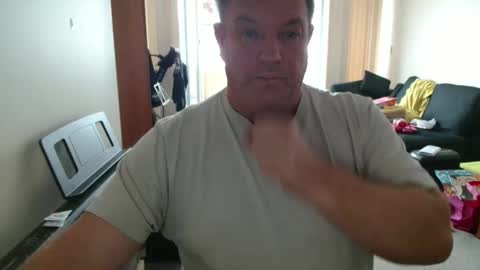 Snapshot of bigboybenny176 chatting on 05/28/26, 03:04 bigboybenny176 online show from 05/28/26, 03:04