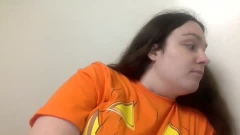 Snapshot of bigbuttmilff chatting on 10/25/25, 05:30 bigbuttmilff online show from 10/25/25, 05:30