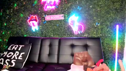 bigbuttsarena online show from 12/14/24, 09:56