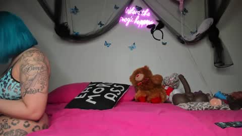 bigbuttsarena online show from 02/17/25, 02:42