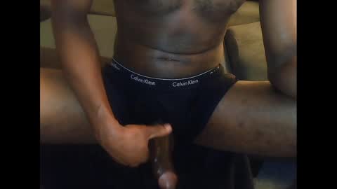 bigcalvin10 online show from 10/04/25, 04:43