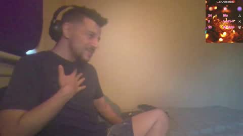 Snapshot of bigcawwwk chatting on 12/15/24, 04:15 Jon - Im Straight online show from 12/15/24, 04:15