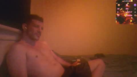 Snapshot of bigcawwwk chatting on 01/10/25, 04:44 Jon - Im Straight online show from 01/10/25, 04:44