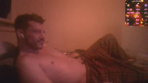 Snapshot of bigcawwwk chatting on 01/23/25, 05:45 Jon - Im Straight online show from 01/23/25, 05:45