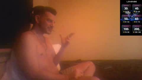 Snapshot of bigcawwwk chatting on 09/11/25, 04:23 Jon - Im Straight online show from 09/11/25, 04:23