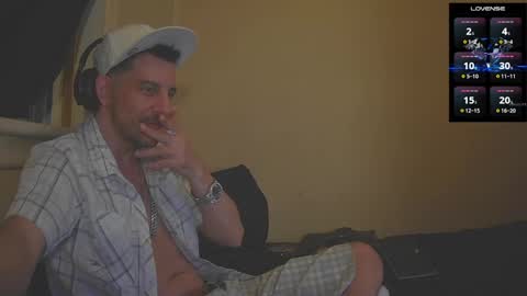 Snapshot of bigcawwwk chatting on 10/18/25, 06:26 Jon - Im Straight online show from 10/18/25, 06:26