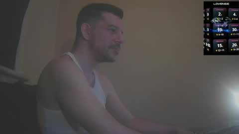 Jon - Im Straight online show from 04/11/26, 10:30