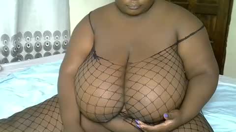 Snapshot of bigchocotities chatting on 01/03/25, 07:39 bigchocotities online show from 01/03/25, 07:39