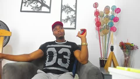 sexy muscle online show from 03/11/25, 02:32