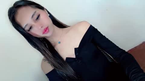 ZARINA online show from 04/19/26, 12:04