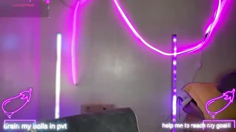 queen amanda online show from 04/01/26, 05:08