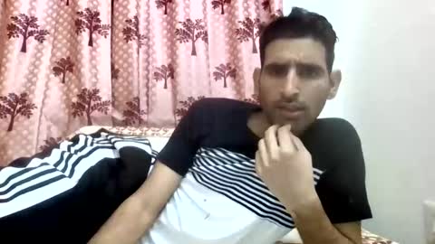 Snapshot of bigcockboy2580 chatting on 10/26/25, 09:15 akash online show from 10/26/25, 09:15