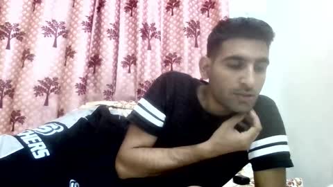 Snapshot of bigcockboy2580 chatting on 11/11/25, 08:14 akash online show from 11/11/25, 08:14